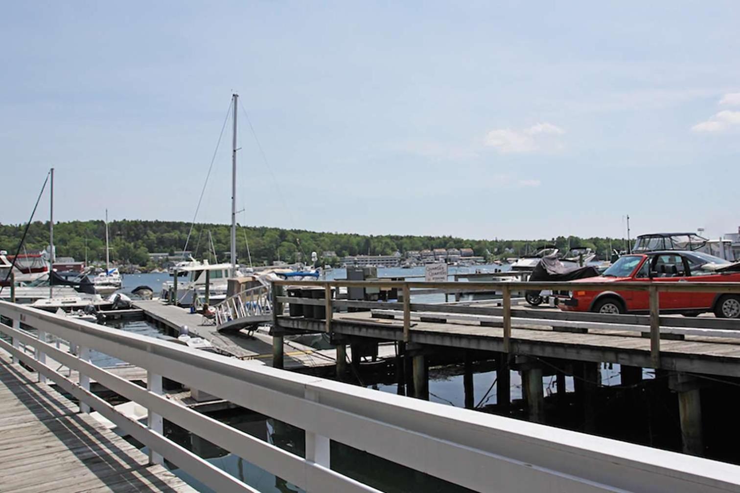 Tugboat Inn Boothbay Harbor Esterno foto